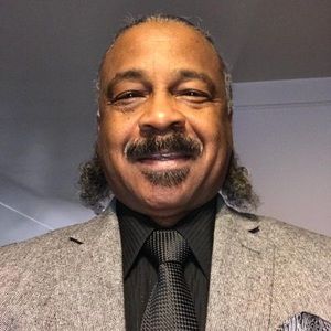 Meet your Posher, Kenneth